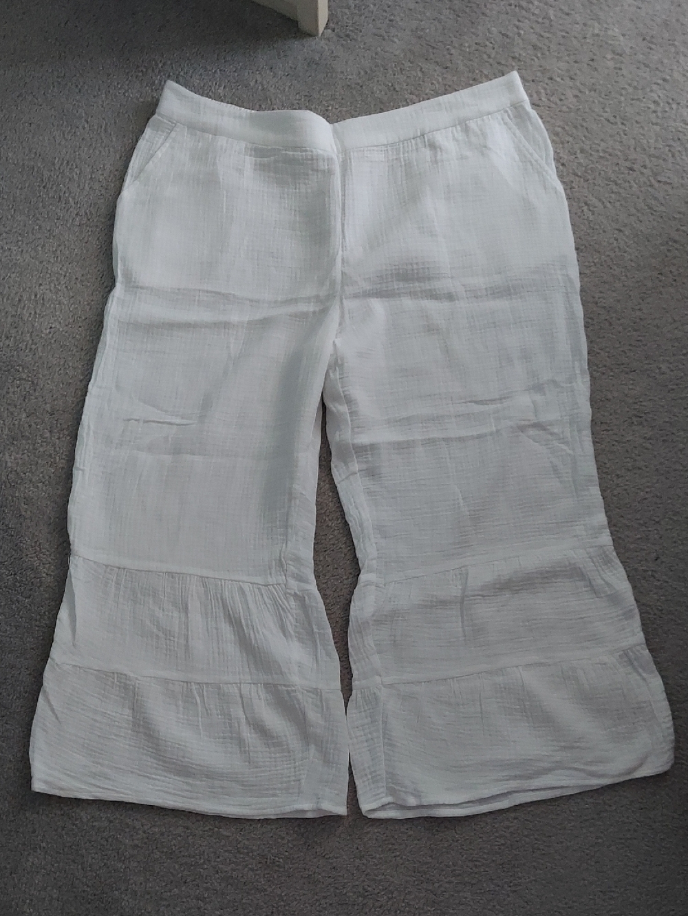 Isaac Mizrahi Bridgehampton Gauze Crop Pants